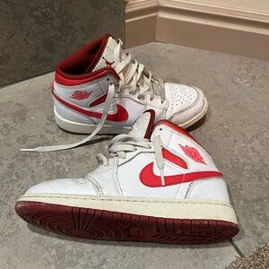 Nike Air Jordan White and Red Mid-Sneakers